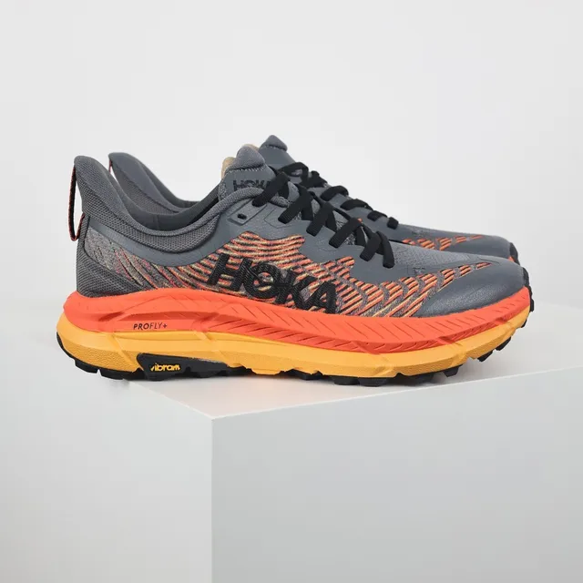 Hoka Chaussures de course gris orange avec upper en knit ingénieré et semelle intermédiaire multicouche 3