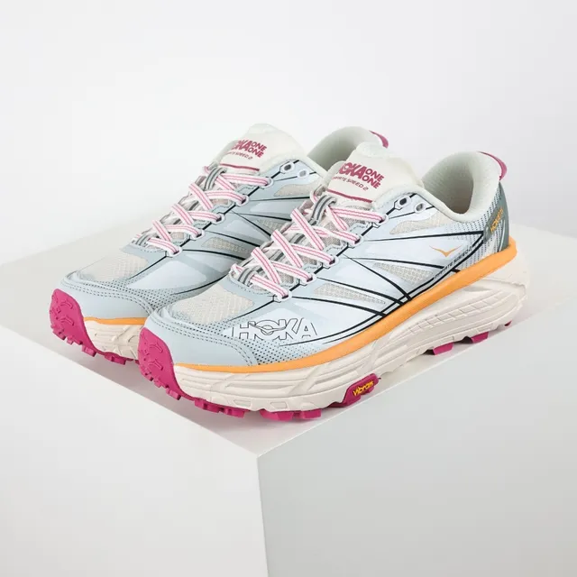 Hoka Gray Pink Chaussures de course trail légères avec upper en maille 2