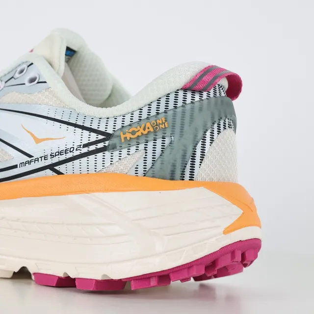 Hoka Gray Pink Chaussures de course trail légères avec upper en maille 4