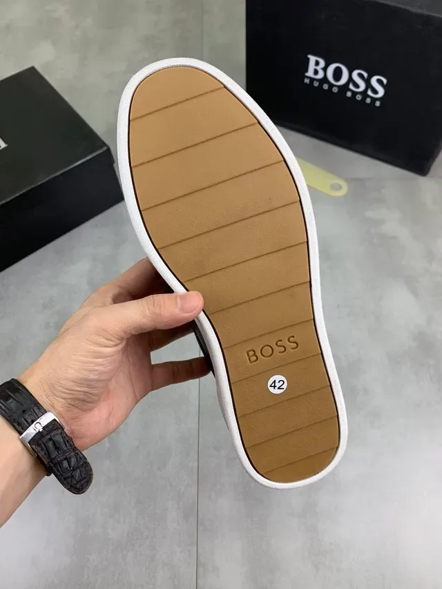 Hugo Boss Gray Navy Pebbled Leather And Suede Paneling Contrast Laces Sneakers 3