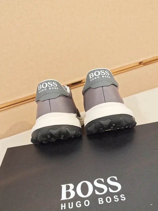 Hugo Boss Gray White Mixed-Material Upper Layered Wave-Shaped Midsole Sneakers 3