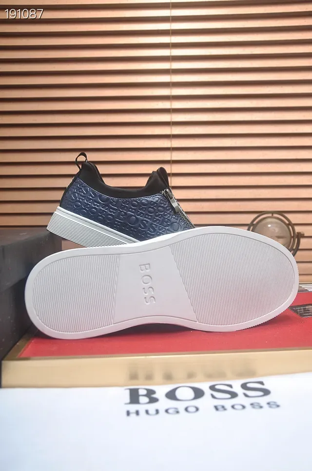 Hugo Boss Chaussures lifestyle bleu marine avec logo embossé sans lacets 2