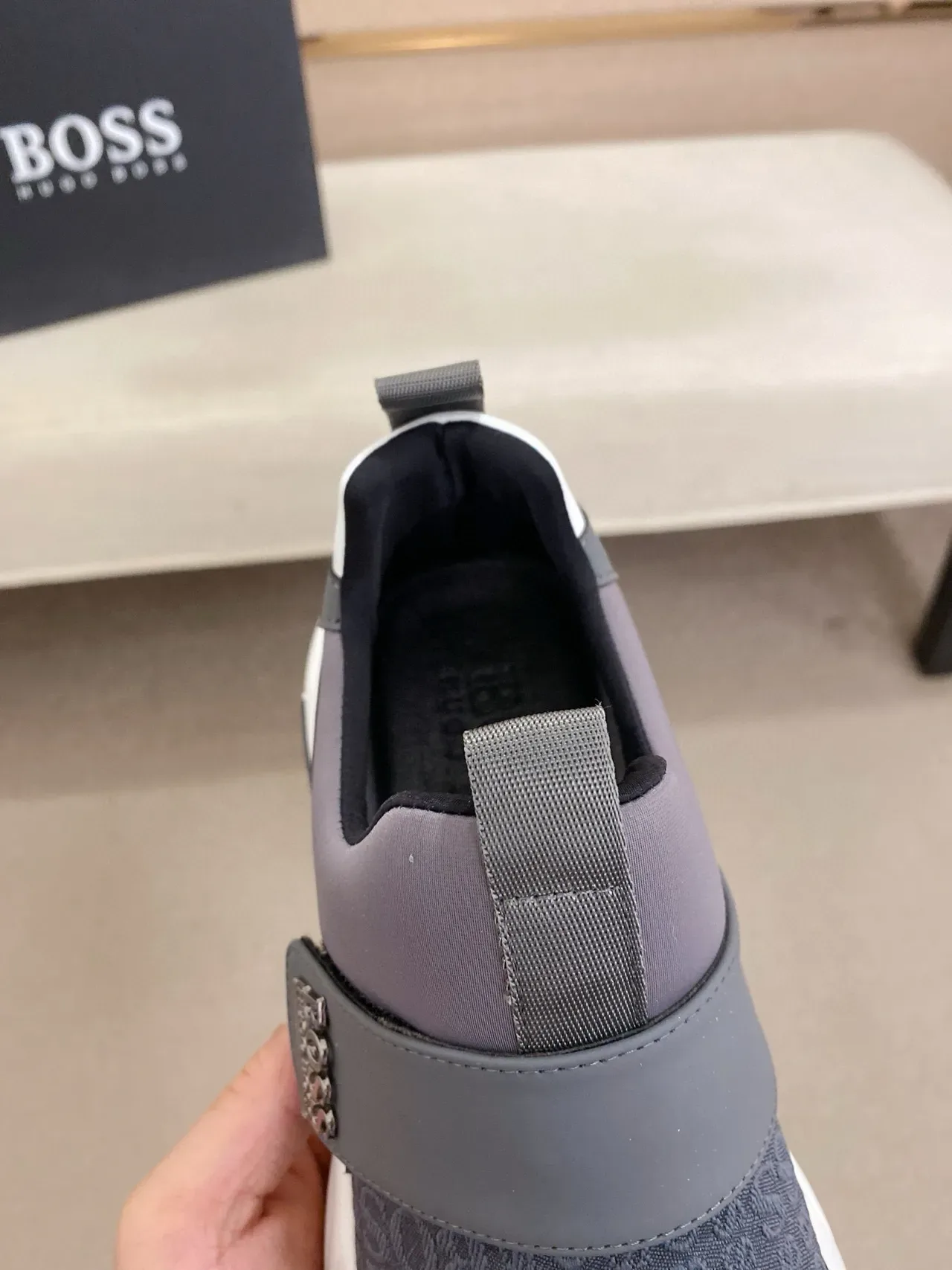 Hugo Boss Slip-On Monogrammée Grise Lifestyle Sneaker 6