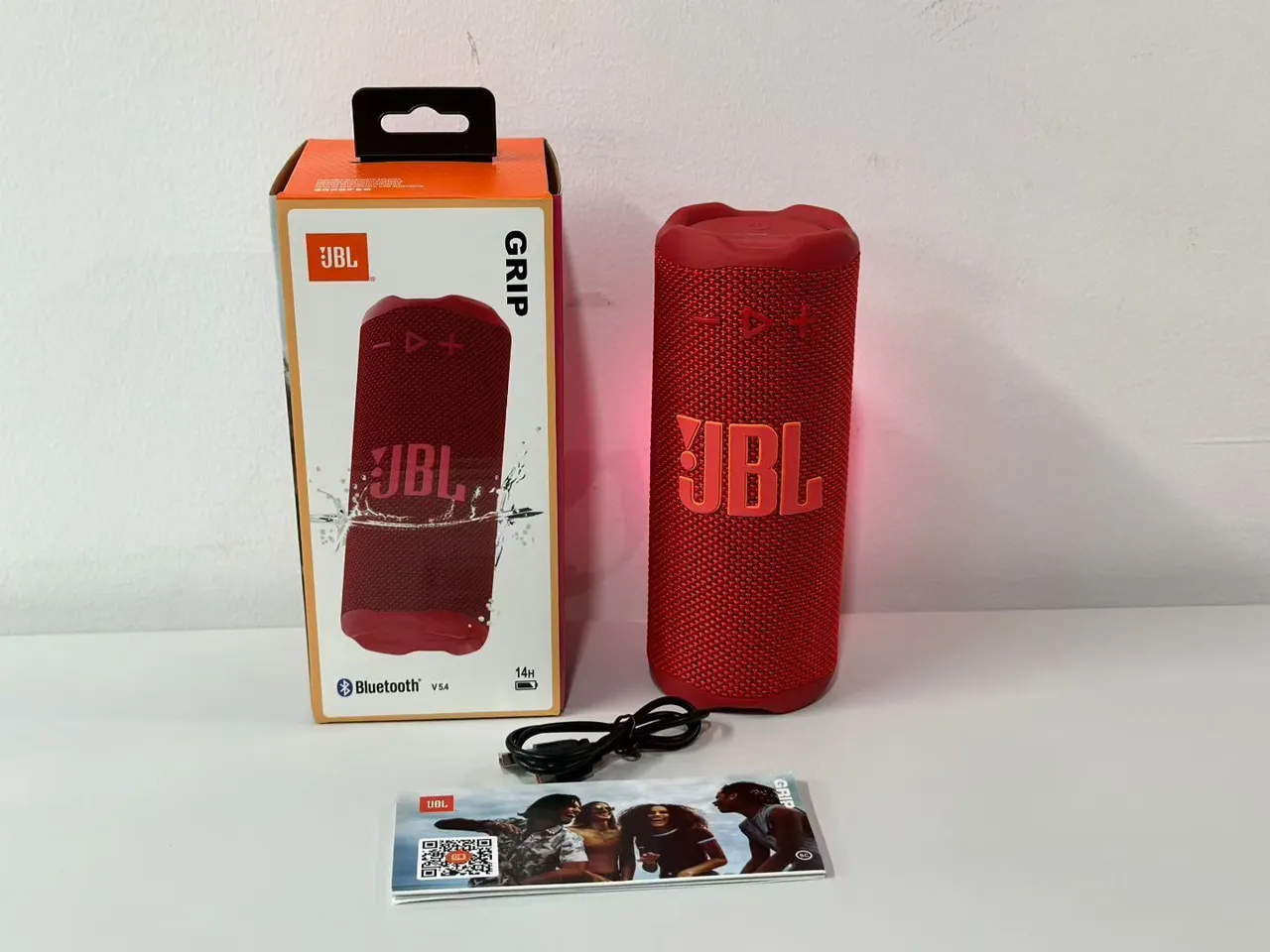 JBL Purple Cylindrical Woven Fabric Grille Portable Speaker 8