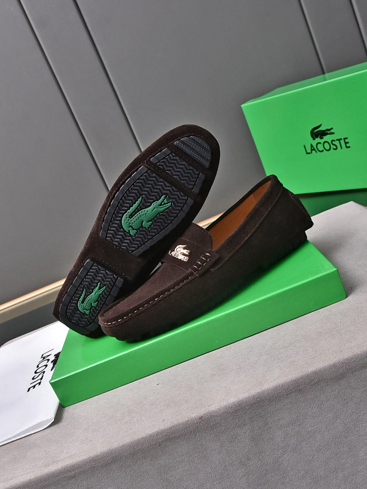 Lacoste 棕色麂皮乐福鞋 4