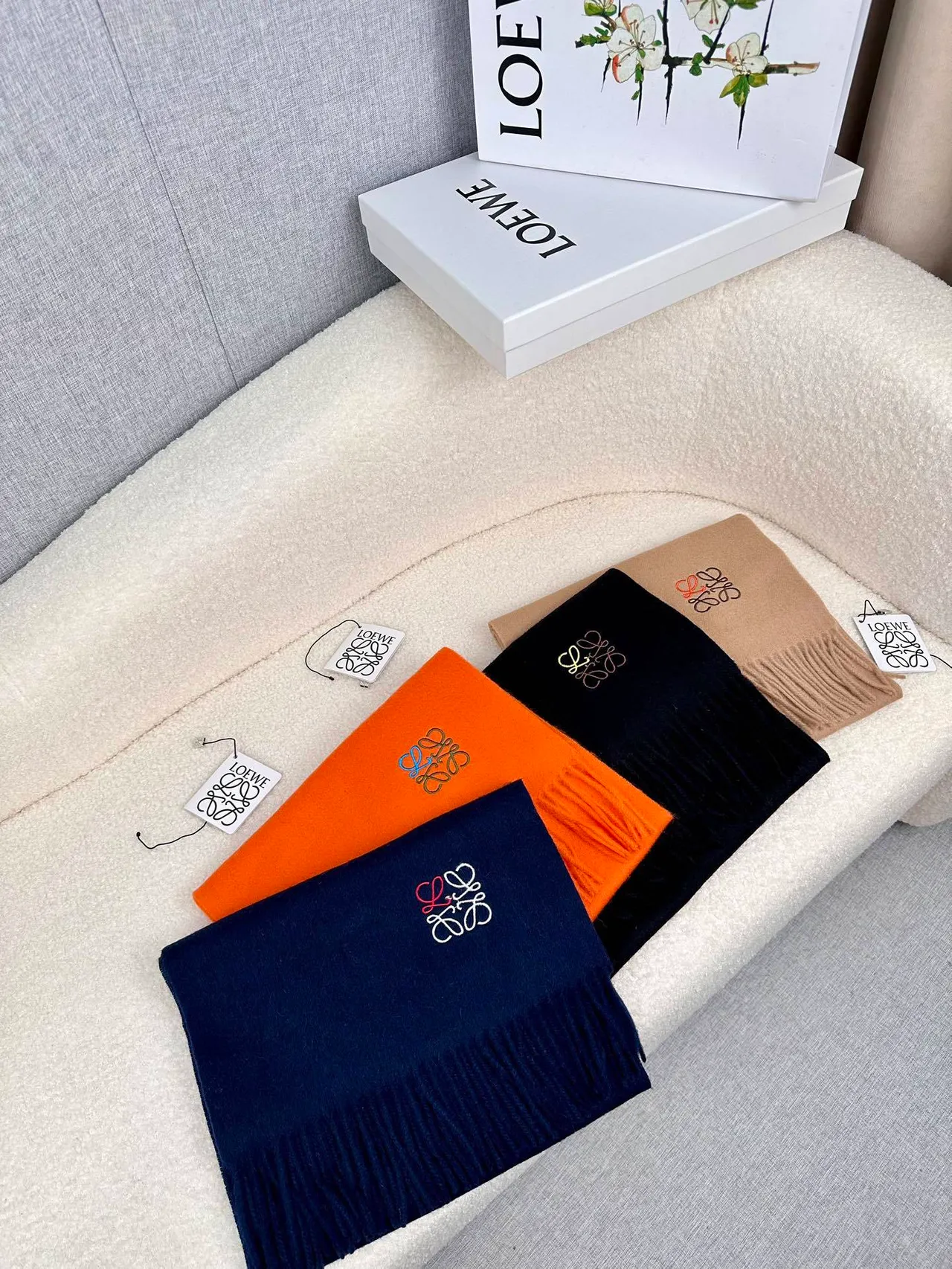 Loeve Anagram Cachecol Bordado Cachemir Navy 9