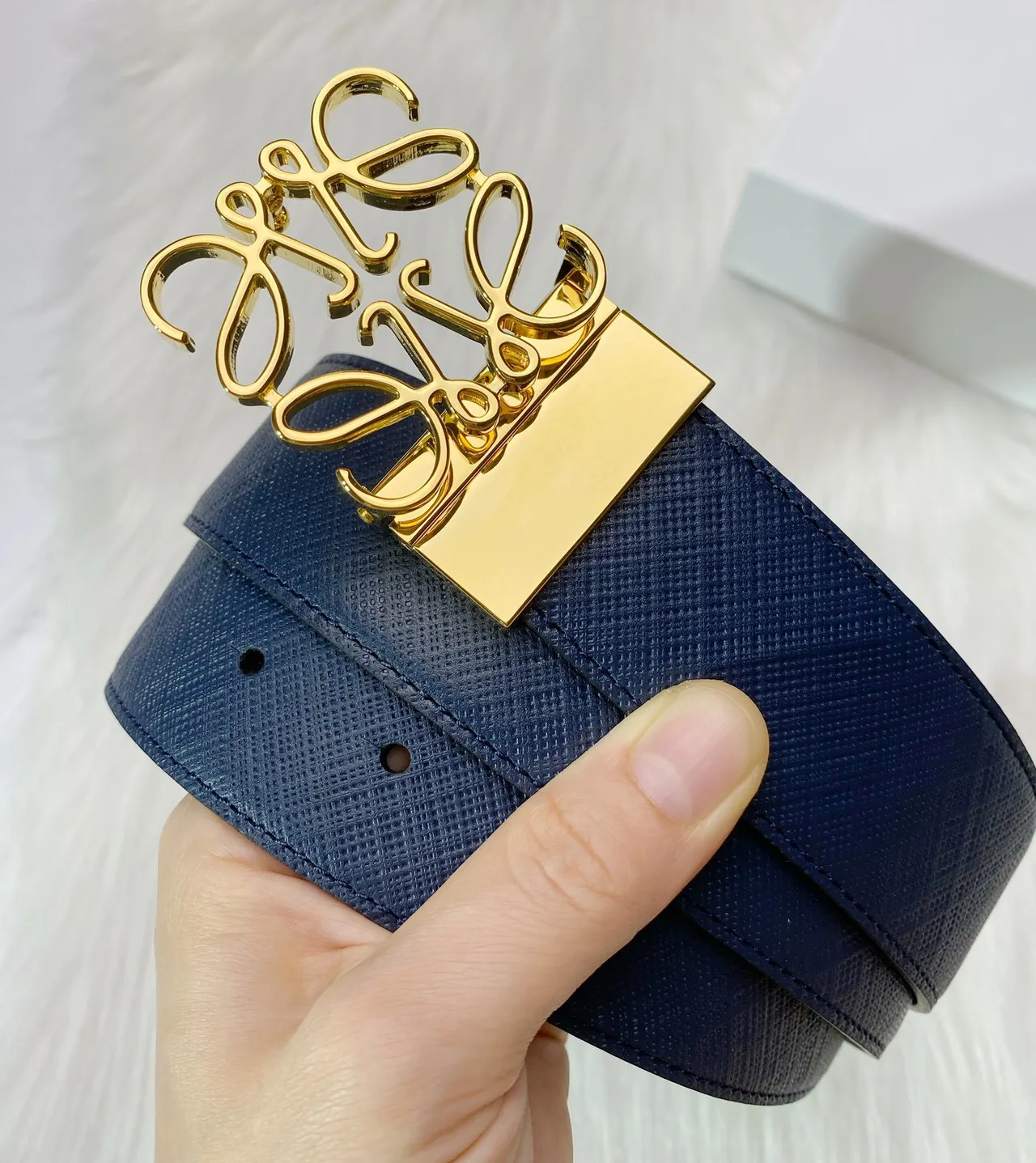 Loewe Anagram Azul marinho dourado Saffiano Fivela Cinto de Couro 8