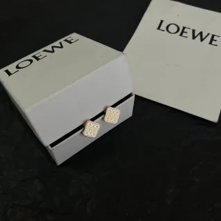 Loewe Anagram Stud Pendientes Oro Blanco Cuadrado Motif