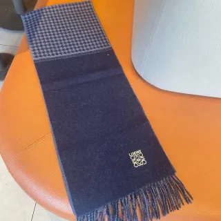 Loeve pata de gallo y bufanda cachemir navy