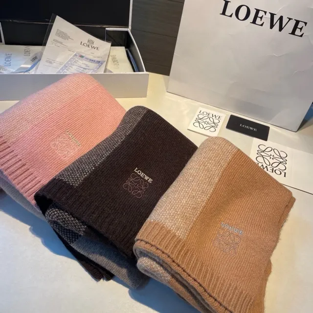 Loewe Bufanda de cashmere listrada marrom bege com borda ribeteada 3