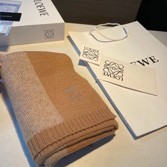 Loewe Bufanda de cashmere listrada marrom bege com borda ribeteada 4