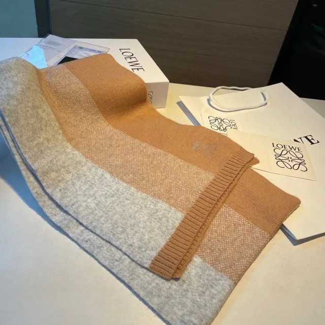 Loewe Bufanda de cashmere listrada marrom bege com borda ribeteada 6