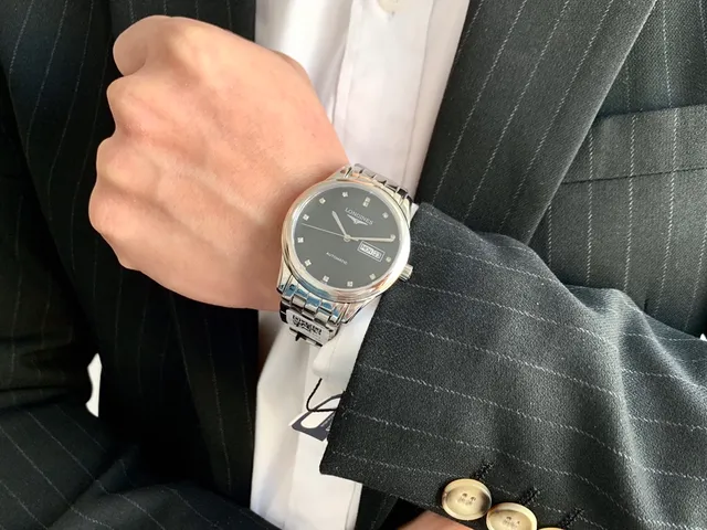 Longines Elegante Esfera Negra con Marcas de Diamante Reloj Mecánico 5