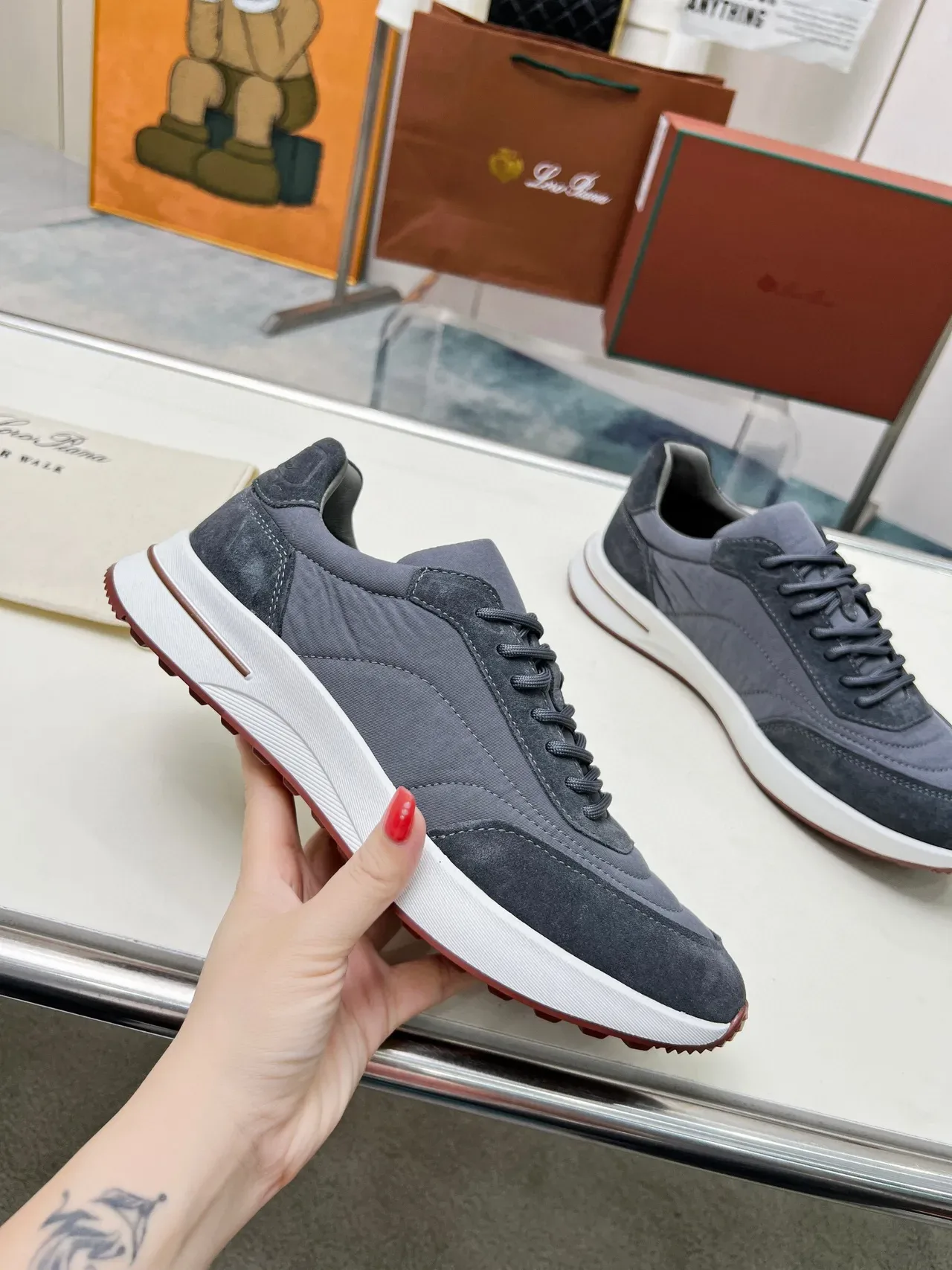 Loro Piana حذاء رياضي أسلوب حياة رمادي من السويد والنسيج 2