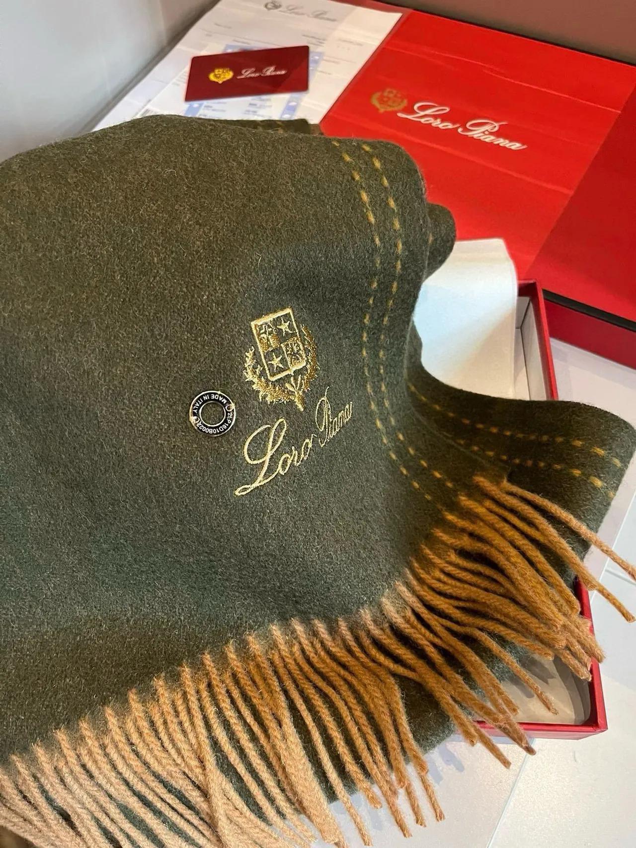 Loro Piana Verde Vermelho Logo de Creste Bordado Topstitching de Contraste Cachemira Cachecol 9