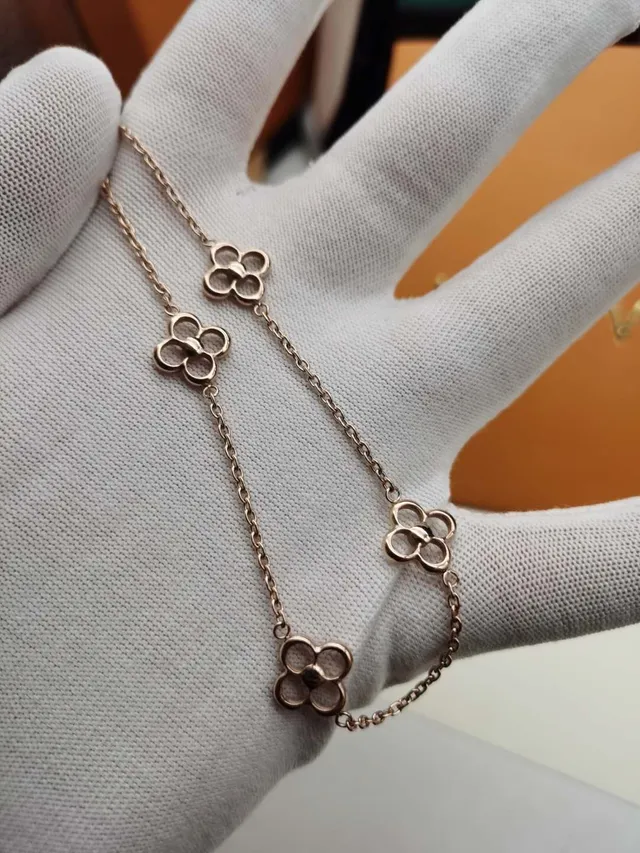 Louis Vuitton Alhambra Silver Gold Open Quatrefoil Links Polished Metal Chain Bracelet 3