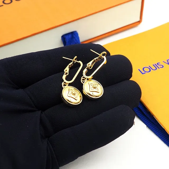 Louis Vuitton B Blossom 18K Rose Gold Diamond Earrings 5