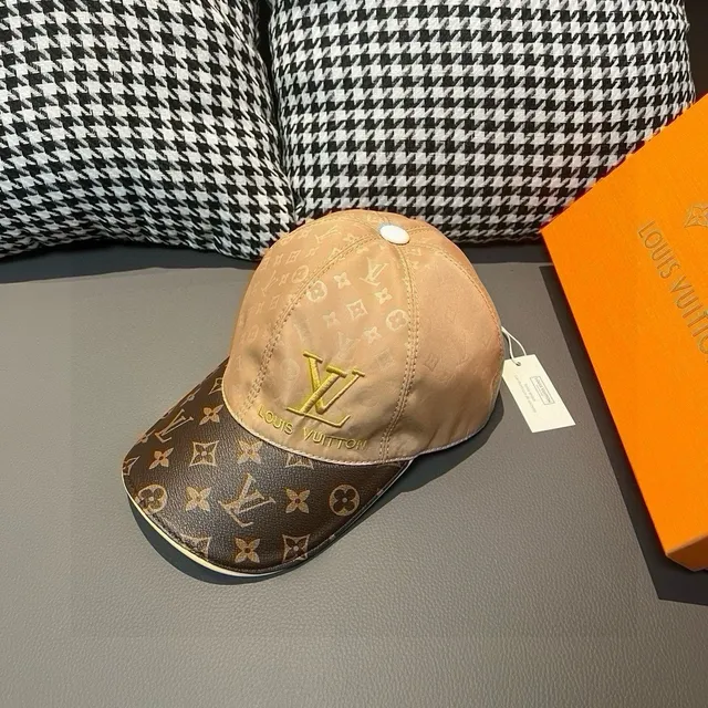 Louis Vuitton Beige Marron Structuré Six-Panneaux Couronne Bord Pré-Courbé Casquette de Baseball 2