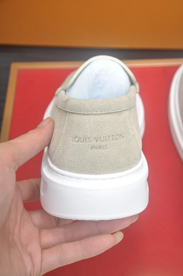 Louis Vuitton Beige White Suede Upper Moccasin-Stitched Vamp Loafer 9