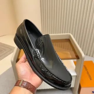Louis Vuitton Bit Loafer काली पेटेंट लेदर मोकासिन