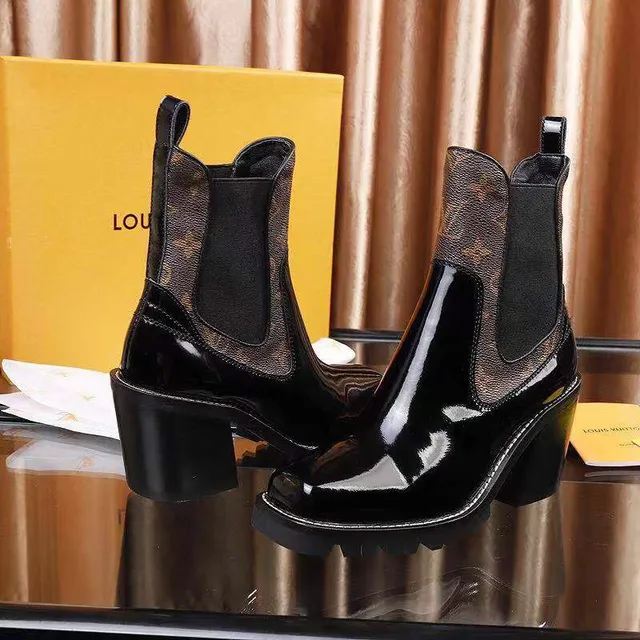Louis Vuitton Bottes Chelsea en cuir patenté noir brun avec monogramme canvas et gousset 5