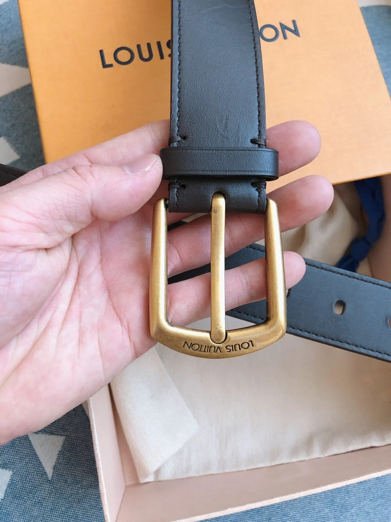 Louis Vuitton Black Gold Smooth Antique Brass Buckle Leather Belt 5
