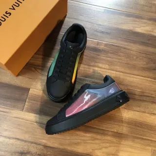 Louis Vuitton Zapatillas Lifestyle Negras Multicolor Suela Plataforma Iridiscente Monograma Superpuesto