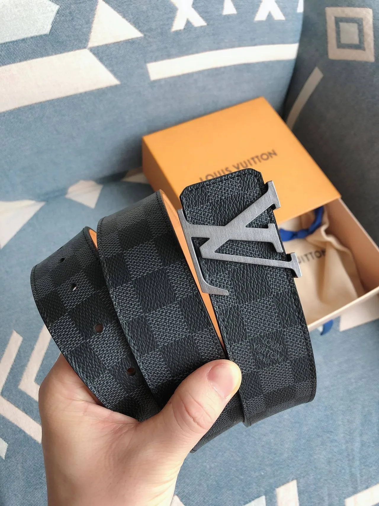 লুইস ভিটন কালো সিলভার Damier Graphite Checkered পলিশড এলভি বাকল লেদার বেল্ট 9