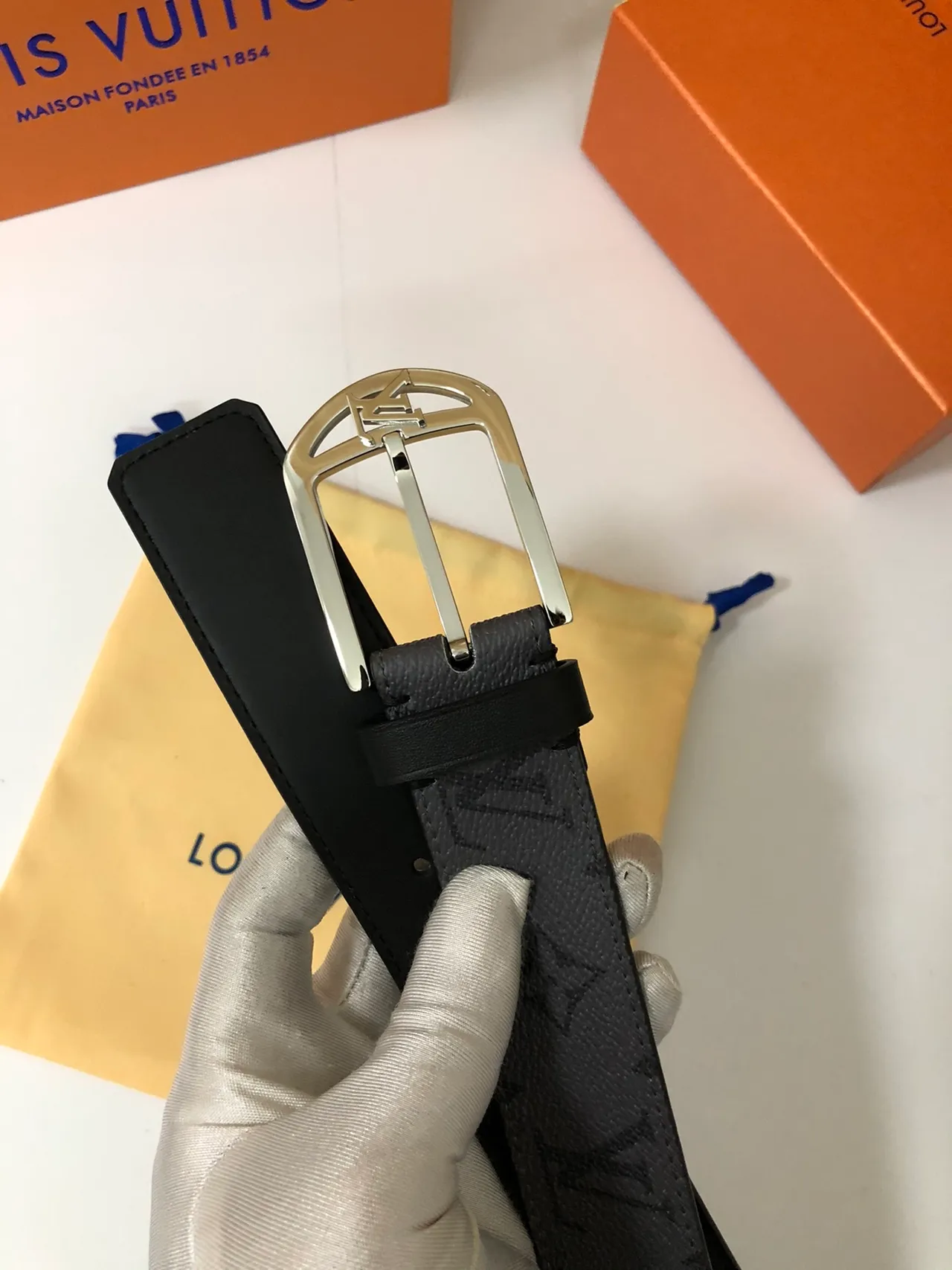 Louis Vuitton Black Silver Monogram-Coated LV Buckle Leather Belt 5