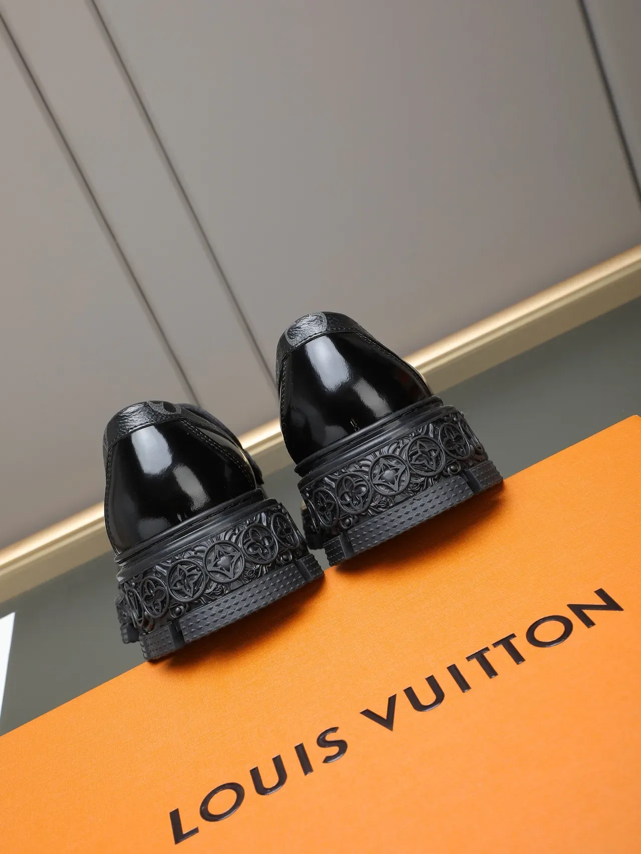 Louis Vuitton Black Silver Patent And Textured Leather Ornate Monogrammed Lug Sole Loafer 4