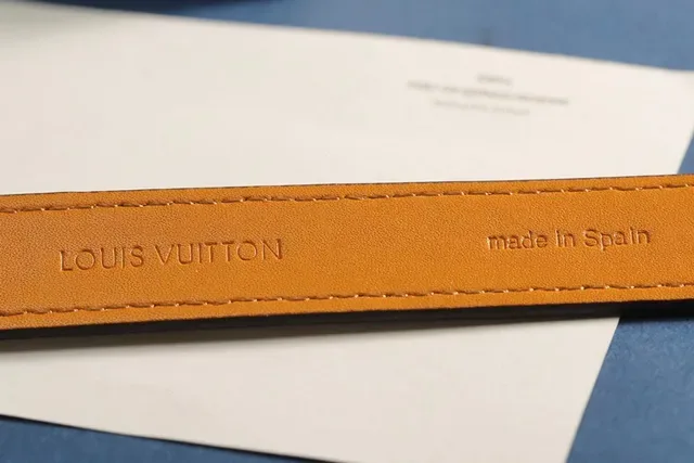 Louis Vuitton حزام جلد أسود فضي ناعم الملمس حبيبي متشابك LV مونوغرام إبزيم 3