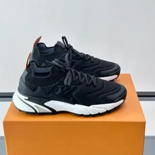 Louis Vuitton Black White Knit Upper Sculpted Midsole Lifestyle Sneakers