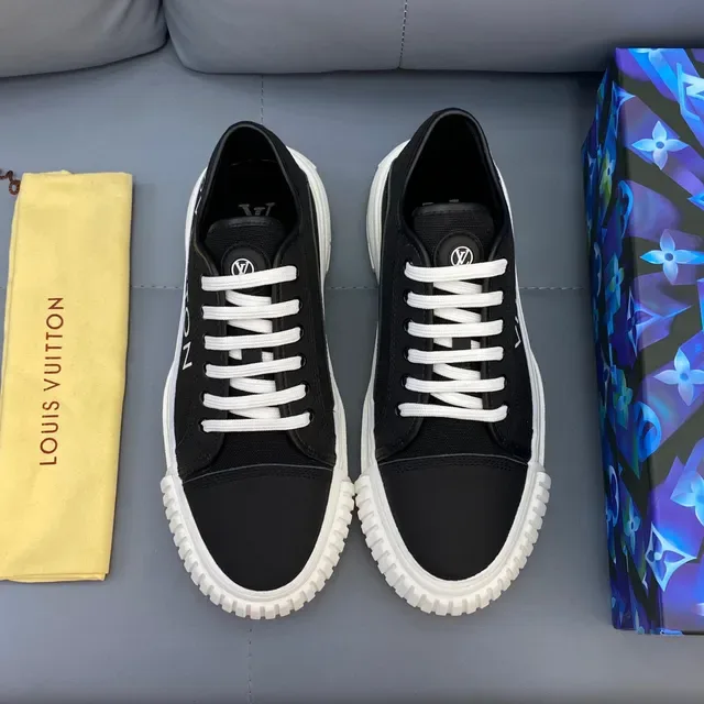 Louis Vuitton Black White Low-Top Canvas Upper Lifestyle Sneakers 9