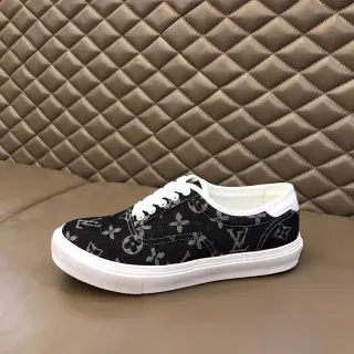 Louis Vuitton Negros Blancos Monogramados Lona Low-Top Lifestyle Zapatillas