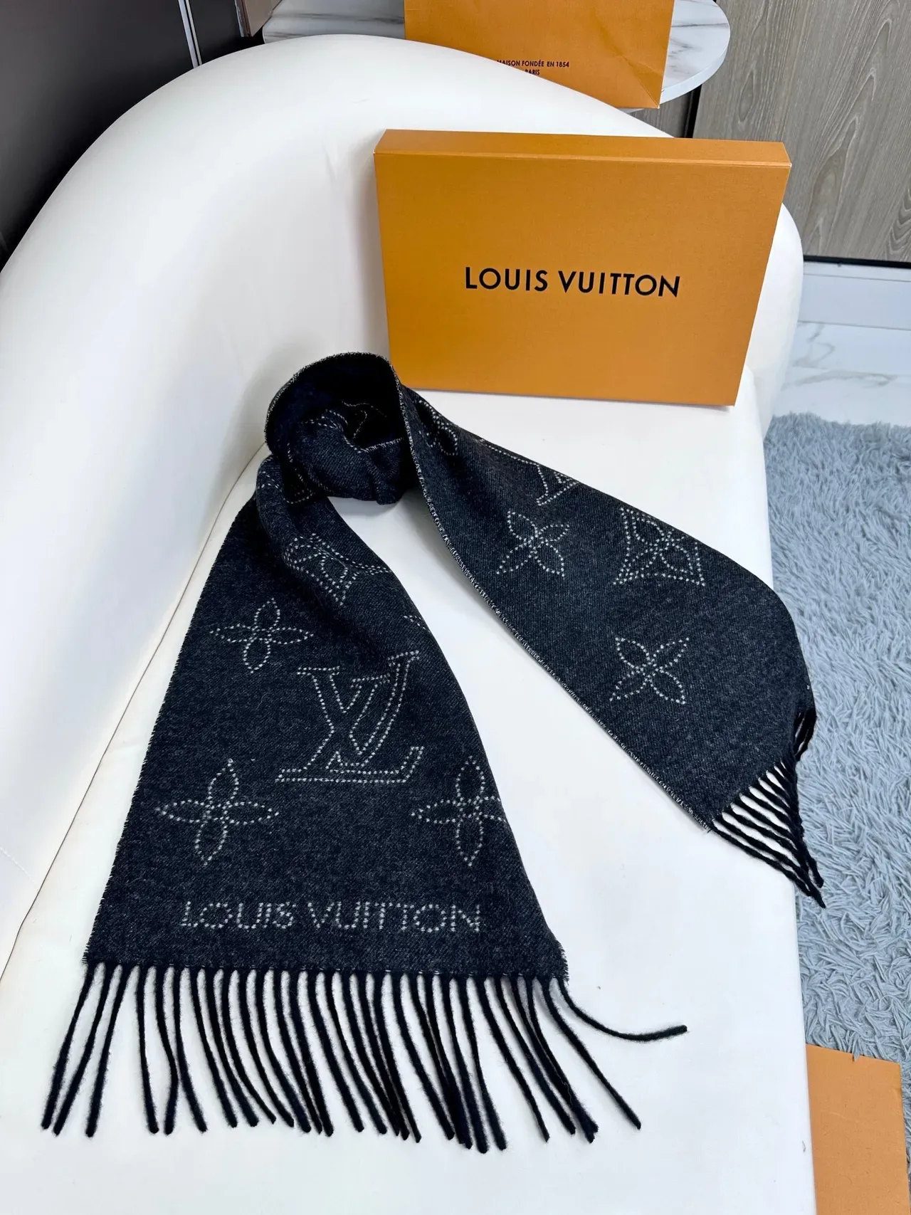 Louis Vuitton Black White Striped Fringed Scarve 9