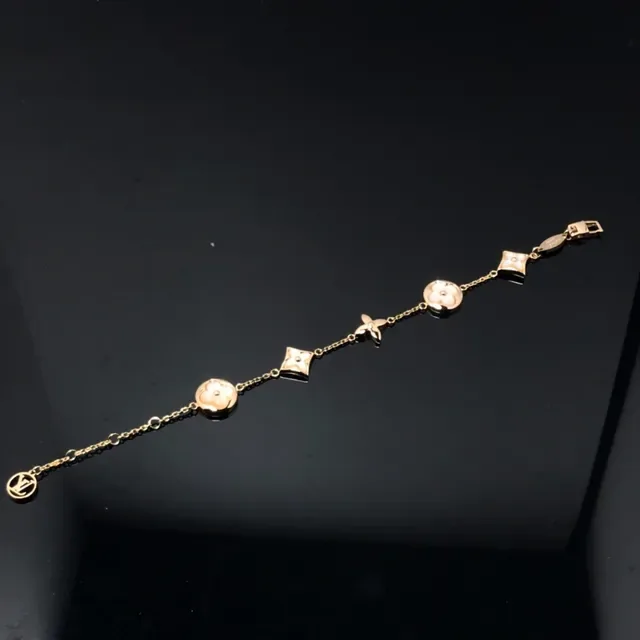 Louis Vuitton Blossom Gold-Tone Mother-of-Pearl Floral Chain Bracelet 3