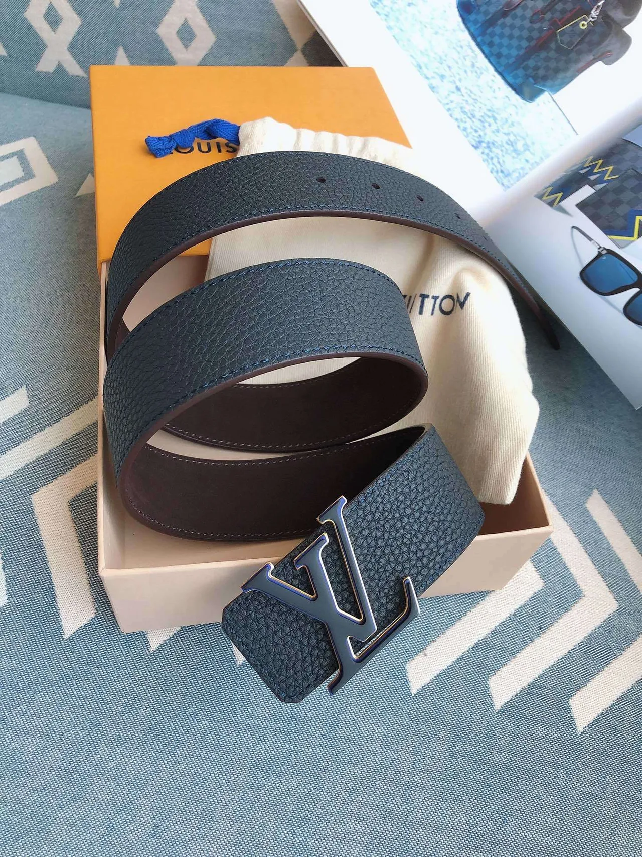 Louis Vuitton Blue Gold Pebbled Oversized Monogram Buckle Leather Belt 2