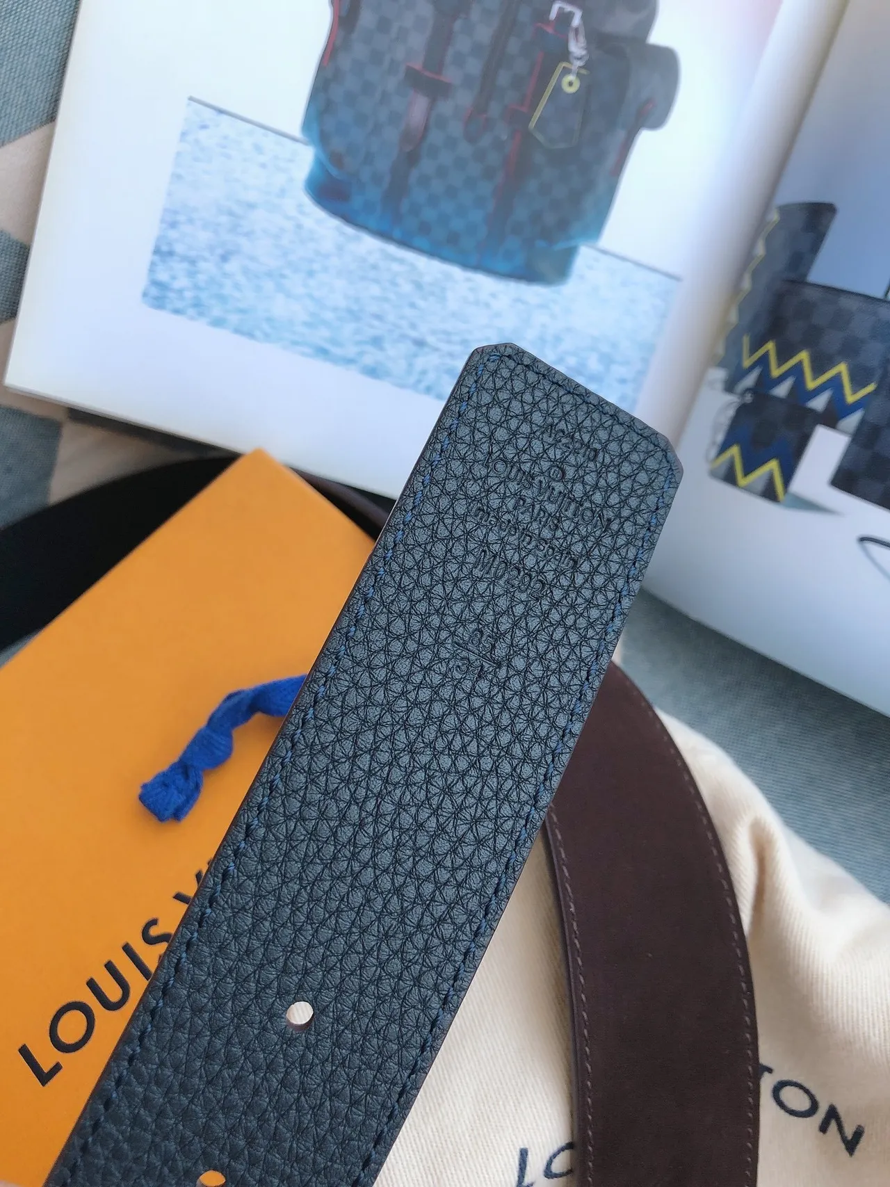 Louis Vuitton Blue Gold Pebbled Oversized Monogram Buckle Leather Belt 4