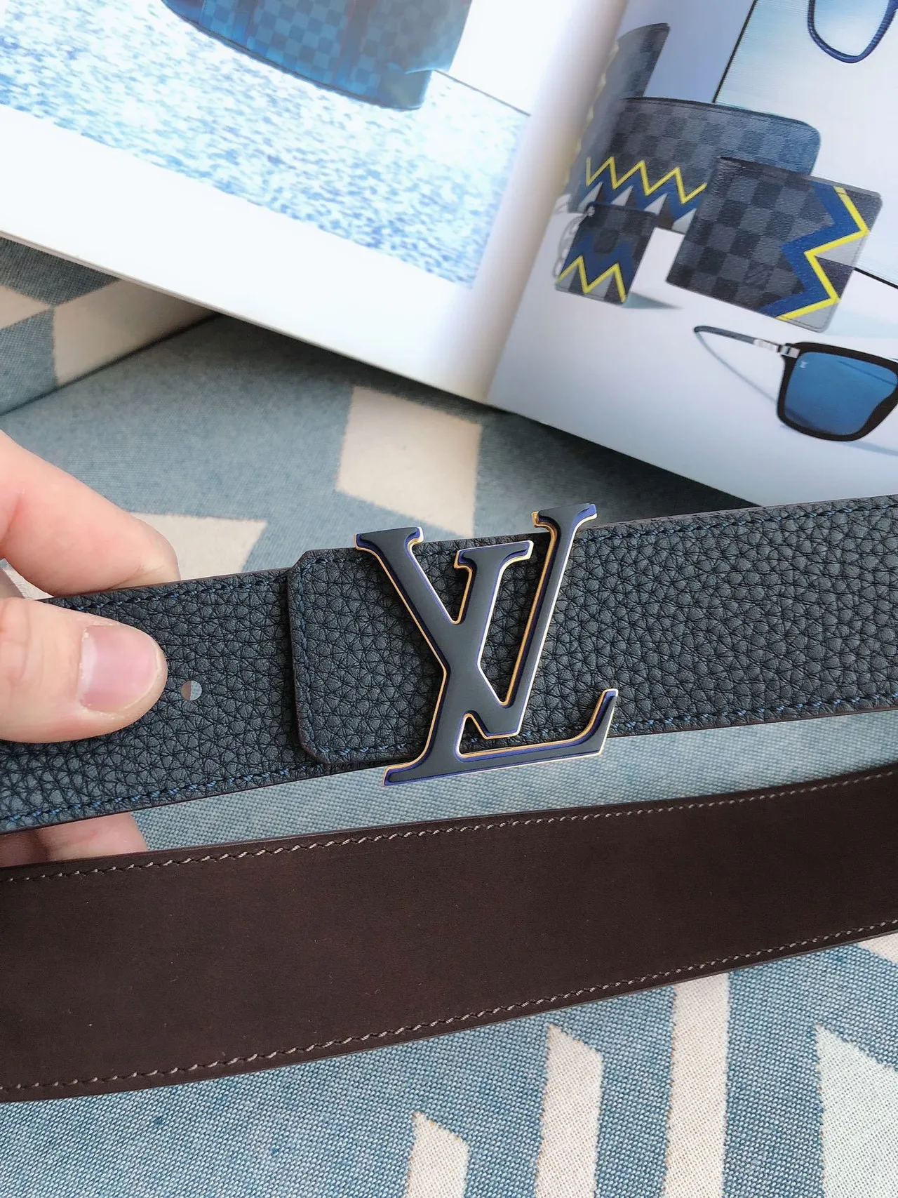 Louis Vuitton Blue Gold Pebbled Oversized Monogram Buckle Leather Belt 5