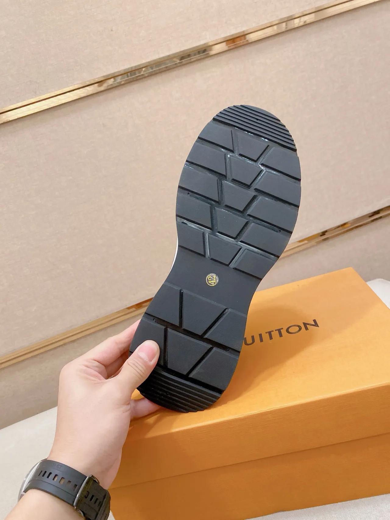 Louis Vuitton Blue White Monogram Canvas Upper Sculpted Midsole Lifestyle Sneakers 2
