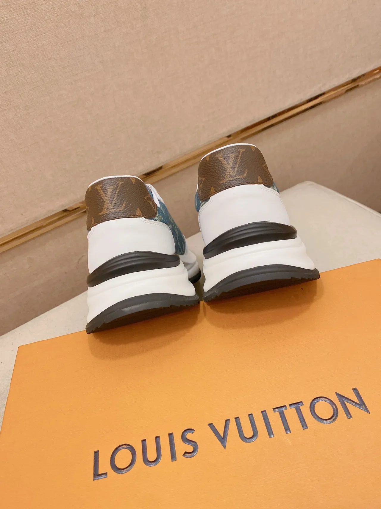 Louis Vuitton Blue White Monogram Canvas Upper Sculpted Midsole Lifestyle Sneakers 3