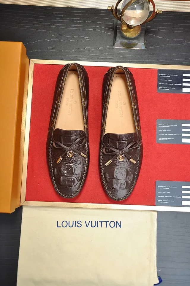 Louis Vuitton Brown Beige Crocodile-Embossed Leather Moccasin-Stitched Vamp Loafer 5