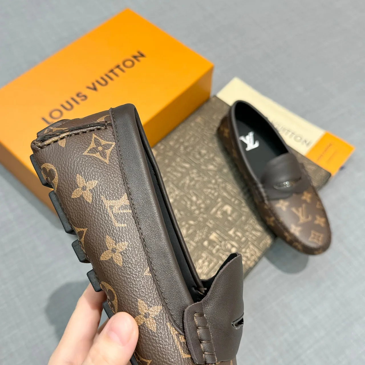 Louis Vuitton Marrom Bege Monograma Lona Tira Penny Loafer 3