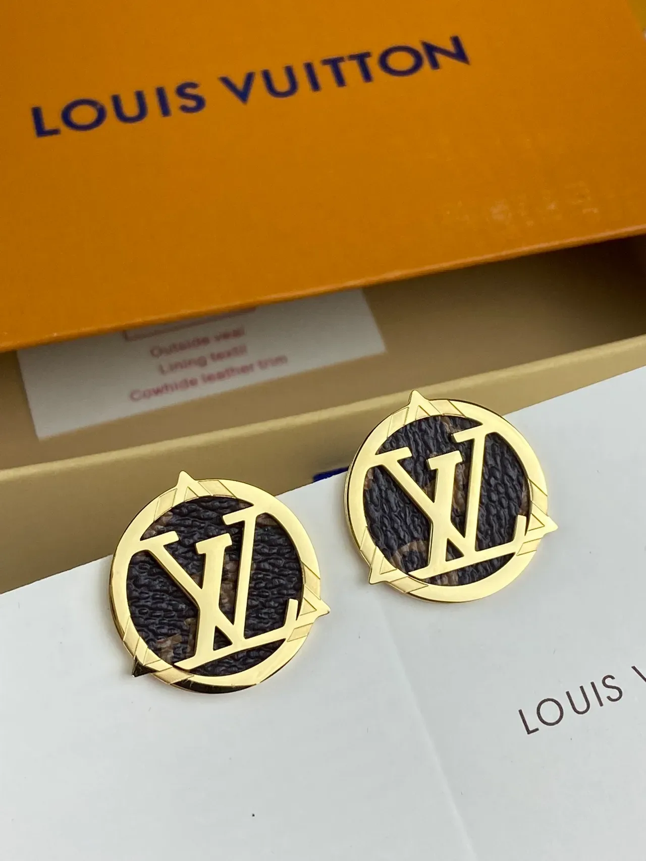 Louis Vuitton Brown Gold Circular Monogram Metal-Framed Jewelry 3