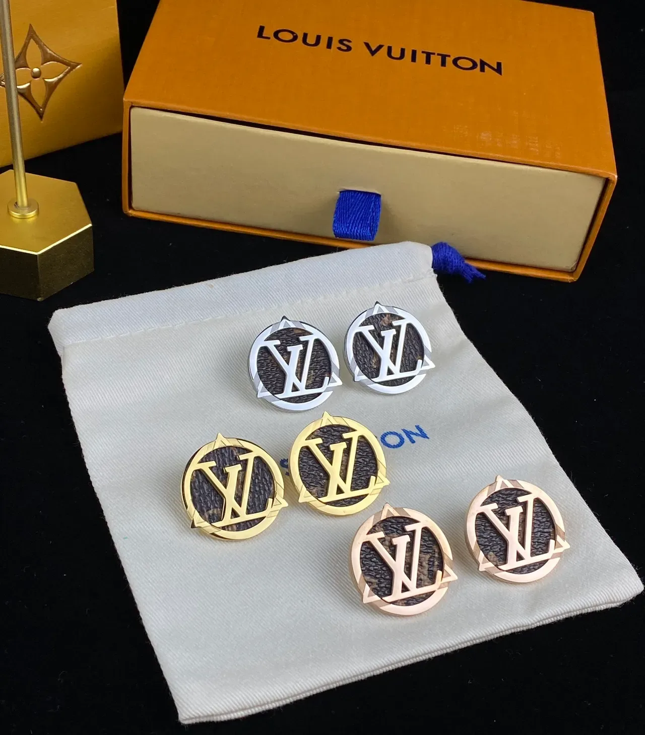 Louis Vuitton Brown Gold Circular Monogram Metal-Framed Jewelry 9