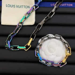 Louis Vuitton Camellia Iridescent Chain Bracelet