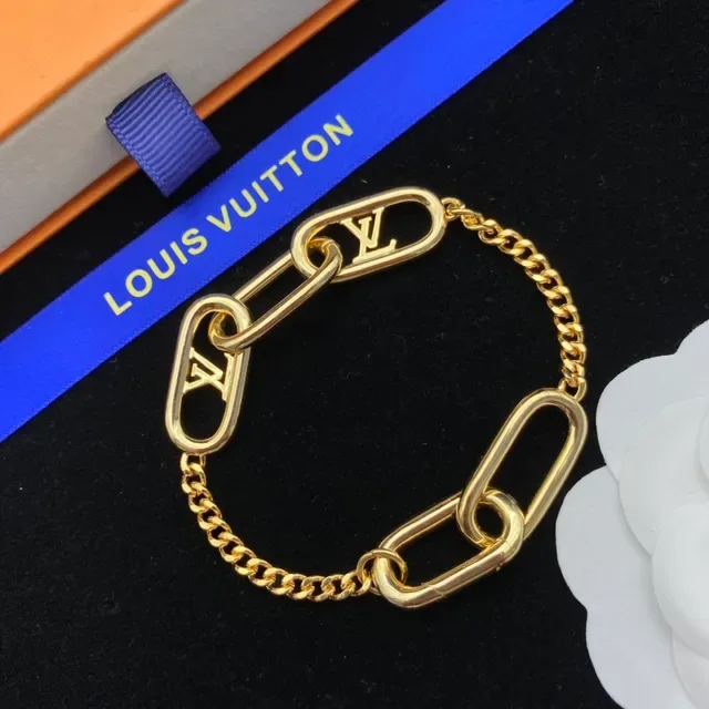 Louis Vuitton Chain Link Gold Metal Oversized Oval Links Bracelet 5