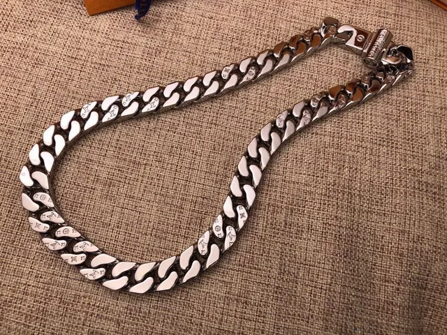 Louis Vuitton Chain Link Two-Tone Chunky Curb-Link Necklace 8