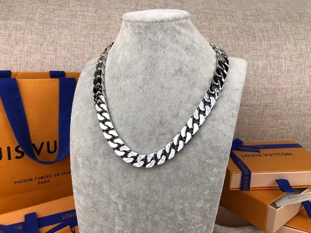 Louis Vuitton Chain Link Two-Tone Chunky Curb-Link Necklace 9