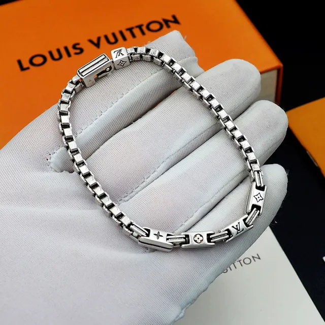 Louis Vuitton Chain Reaction Engraved Monogram Silver Bracelet 6